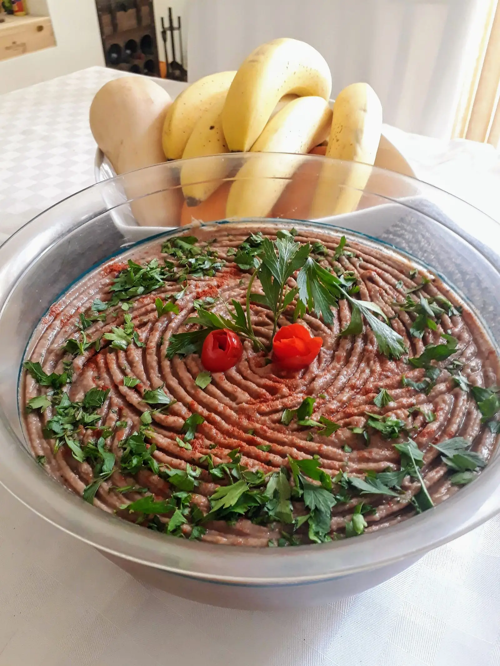 Bigilla, the Maltese broad bean dip, with bread