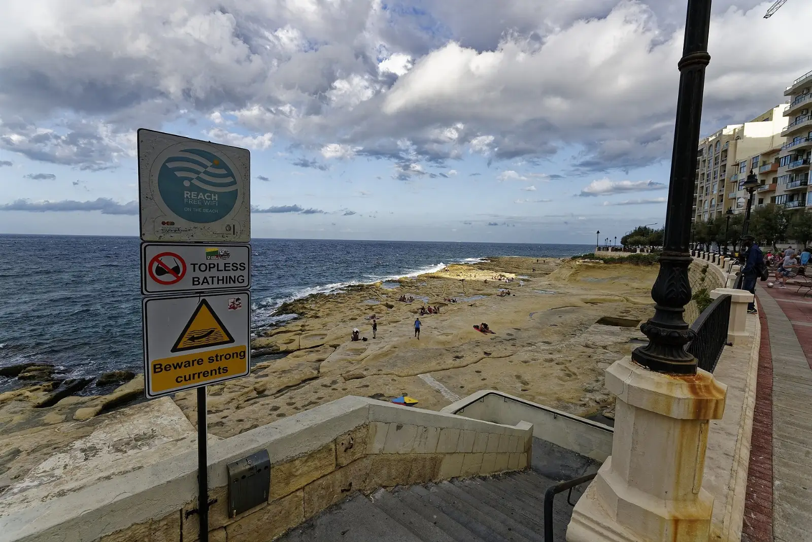 The Sliema promenade at Fond Ghadir