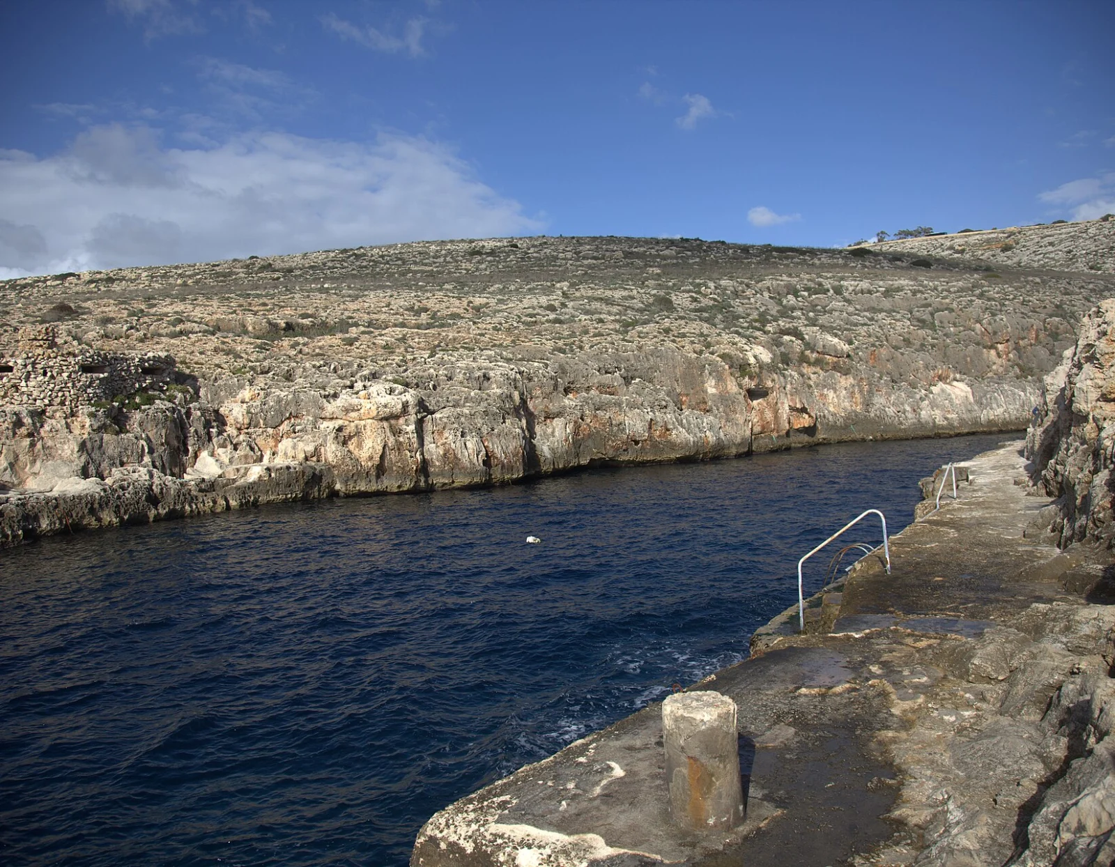 The inlet at Wied iż-Żurrieq where the Blue Grotto boats leave