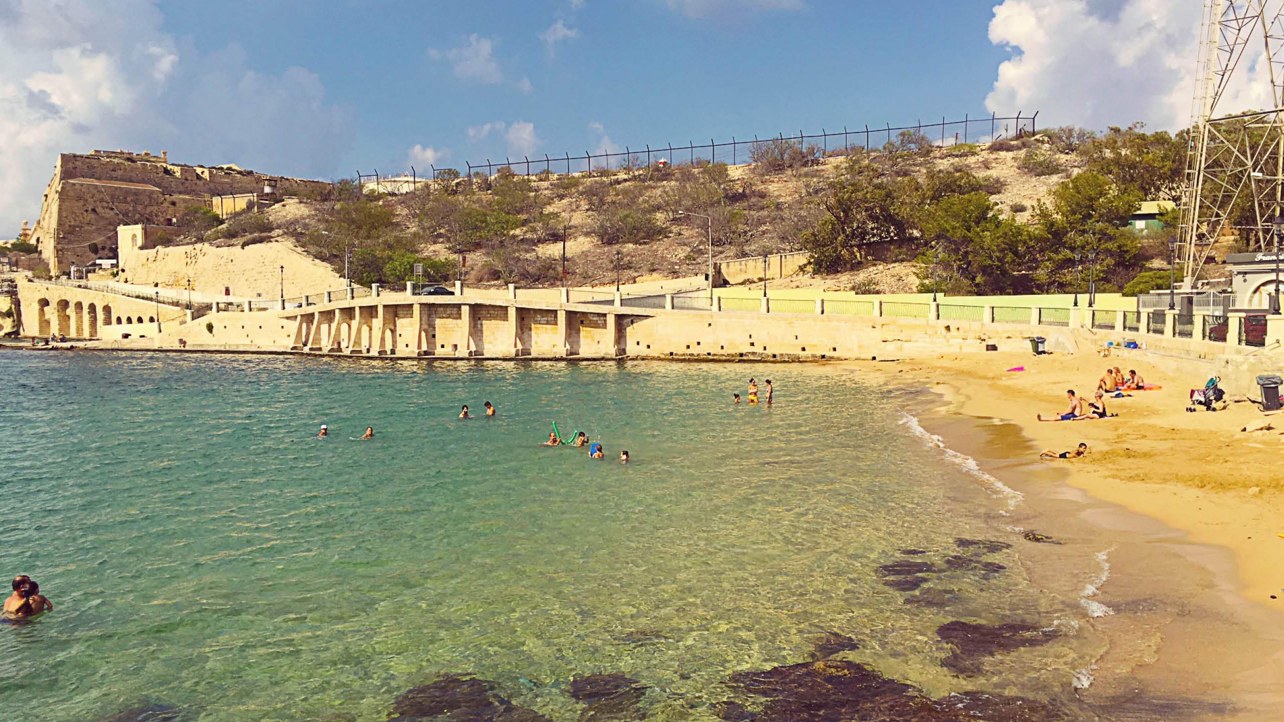 Rinella Bay, Malta